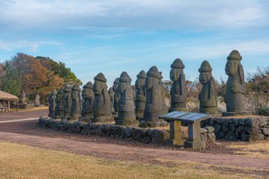 Dol hareubang heykelleri Jeju taş parkında, Kore Cumhuriyeti
