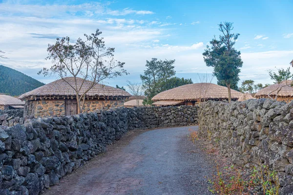 Edificios Tradicionales Parque Jeju Stone República Corea — Foto de Stock