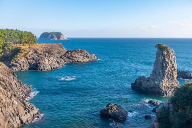 Kore Cumhuriyeti Jeju Adası 'ndaki Oedolgae kayalarının hava görüntüsü.