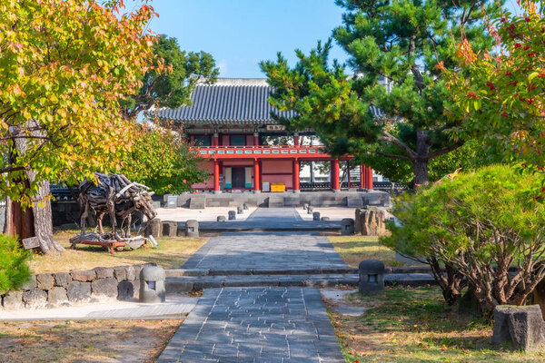 Исторический комплекс Квандеокчжон в центре города Чеджу, Республика Корея
