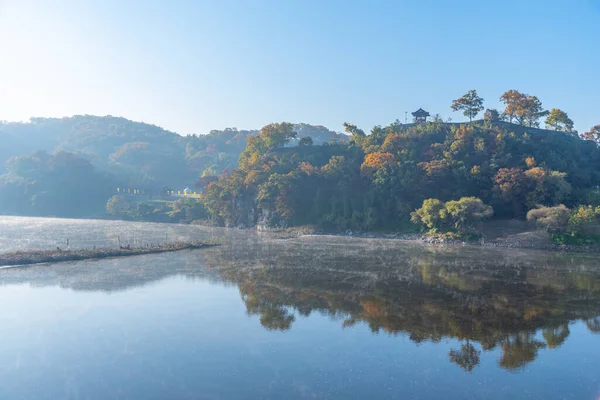 Reflejo Fortaleza Gongsanseong Gongju República Corea —  Fotos de Stock