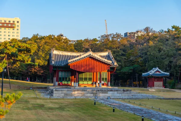 Seolleung Jeongneung Βασιλικοί Τάφοι Στη Σεούλ Της Δημοκρατίας Της Κορέας — Φωτογραφία Αρχείου