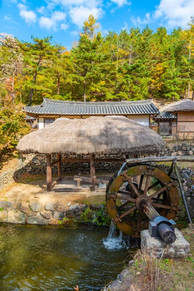 Vattenhjul Vid Andong Folkby Nära Woryeonggyo Bridge Sydkorea — Stockfoto