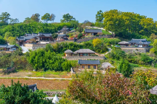 大韩民国杨东民俗村的传统住房 — 图库照片