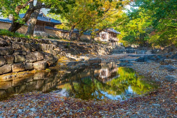 Dongnakdang Dům Reflektující Potok Oksanu Korejská Republika — Stock fotografie