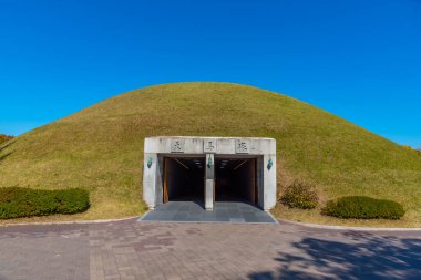 Kore Cumhuriyeti, Gyeongju 'daki Tumuli parkında Cheonmachong' un mezarı.