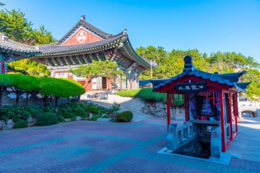 Kore Cumhuriyeti Busan 'daki Haedong Yonggungsa tapınağı.