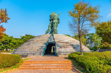 Kore, Seul 'deki Savaş Anıtı' nda Kardeşler Heykeli