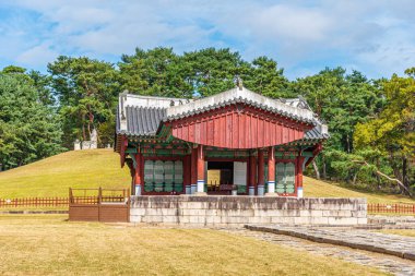 Kore, Seul yakınlarında Donggureung kraliyet mezarı kompleksi
