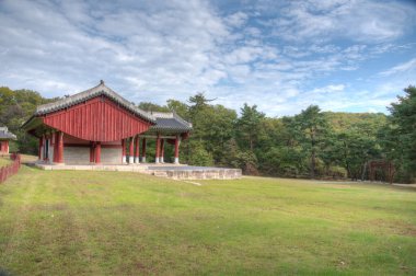 Kore, Seul yakınlarında Donggureung kraliyet mezarı kompleksi