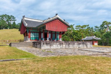 Kore, Seul yakınlarında Donggureung kraliyet mezarı kompleksi