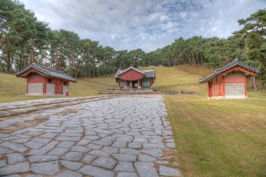 Kore, Seul yakınlarında Donggureung kraliyet mezarı kompleksi
