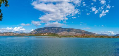 Arnavutlardaki Butrint ulusal parkının manzarası