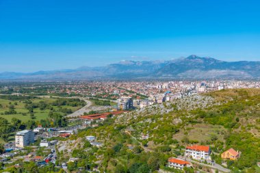 Arnavutluk 'taki Rozafa şatosundan Shkoder' in hava manzarası