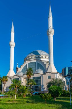 Arnavutluk 'un Şkoder kentindeki Ebu Bekr camii