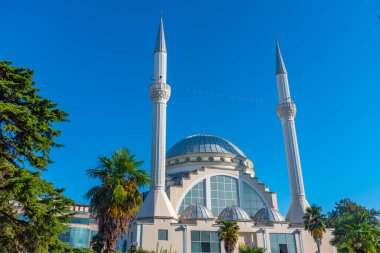 Arnavutluk 'un Şkoder kentindeki Ebu Bekr camii