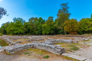 Arnavutluk 'taki Butrint Ulusal Parkı' ndaki Triconch Sarayı