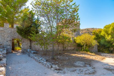 Arnavutluk 'taki Butrint Ulusal Parkı' nda balıkçı evi
