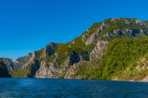 Schöne Landschaft Komansee Albanien — Stockfoto