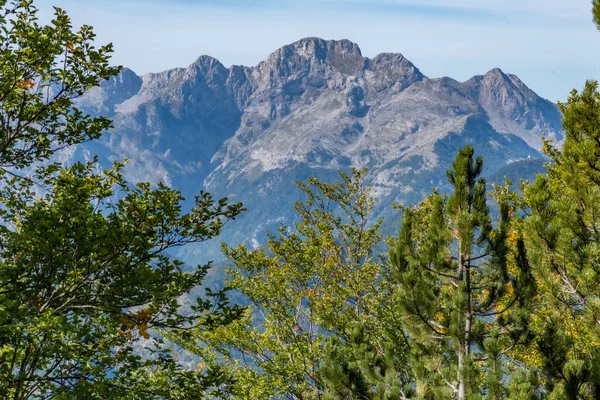 Vackert Landskap Förbannade Berg Sett Från Valbona Theth Vandringsled Albanien — Stockfoto