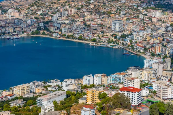 Arnavutluk 'ta Sarande' nin havadan görünüşü