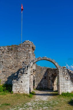 Arnavutluk 'taki Berat şatosu harabeleri