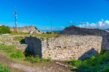 Arnavutluk 'taki Berat şatosu harabeleri