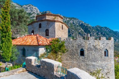 Arnavutluk 'taki Kruja Kalesinde Dollma Bektashi Teqe