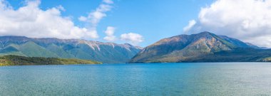 Yeni Zelanda 'daki Rotoiti Gölü manzarası