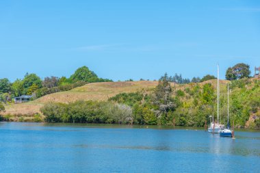 Yeni Zelanda, Kerikeri 'deki Kororipo pa kalesinin kalıntıları.