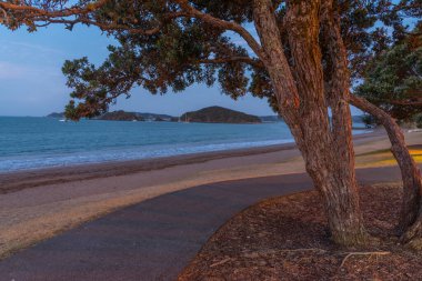 Paihia, Yeni Zelanda 'da gün batımı manzarası