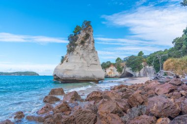 Yeni Zelanda 'daki Coromandel yarımadasında Te Hoho rock