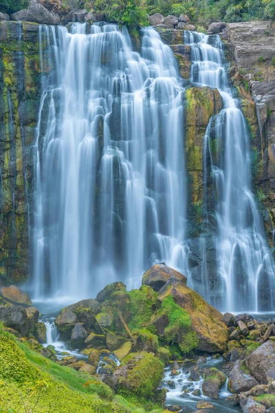 Marokopa Falls Nowej Zelandii — Zdjęcie stockowe