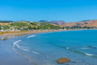 Yeni Zelanda 'daki Castlepoint plajının havadan görünüşü