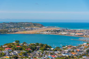 Wellington Uluslararası Havaalanı 'nın Yeni Zelanda' daki havadan görüntüsü