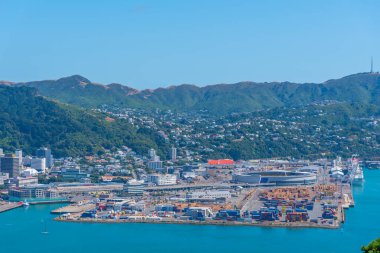 Wellington, Yeni Zelanda 'daki konteynır limanının hava görüntüsü