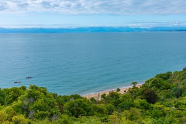 Yeni Zelanda 'daki Abel Tasman Ulusal Parkı' ndaki Coquille Körfezi 'nin havadan görüntüsü