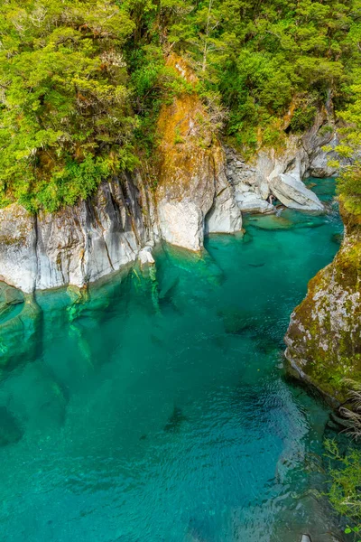 新西兰Blue River的Blue Pools — 图库照片