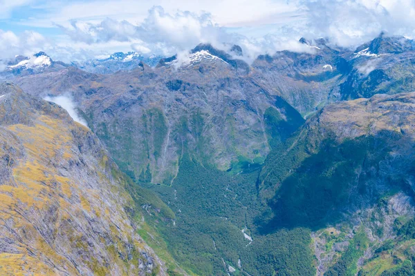 新西兰奎斯敦附近的南部阿尔卑斯山 — 图库照片