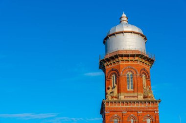 Yeni Zelanda 'daki Invercargill Su Kulesi' nin gün batımı görüntüsü