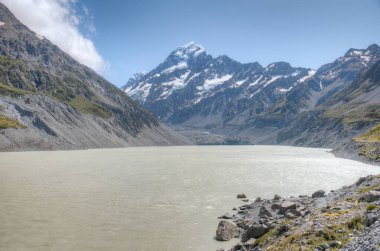 Aoraki 'deki Hooker Gölü / Yeni Zelanda' daki Cook Dağı Ulusal Parkı