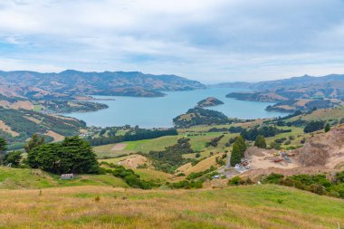 Akaroa yakınlarındaki Aawe yarımadasında Banks yarımadasının içinde, Yeni Zelanda