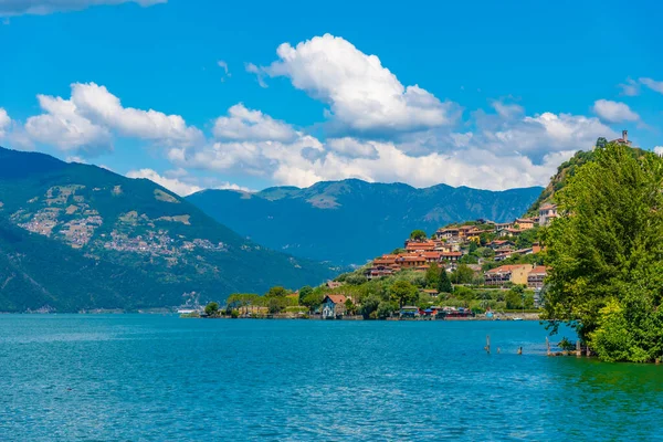 Wieś Marone Nad Jeziorem Iseo Włoszech — Zdjęcie stockowe