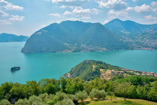 Αεροφωτογραφία Του Χωριού Sensole Στο Monte Isola Στην Ιταλία — Φωτογραφία Αρχείου