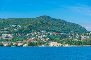 Villa Olmo İtalya 'da Lago di Como sahilinde yer almaktadır.