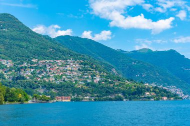 Rovenna köyü ve İtalya 'daki Como Gölü' nün havadan görünüşü