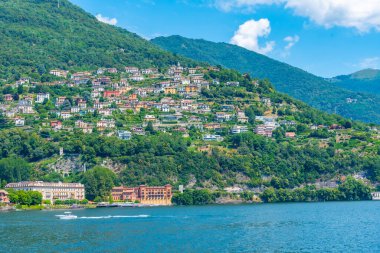 Rovenna köyü ve İtalya 'daki Como Gölü' nün havadan görünüşü