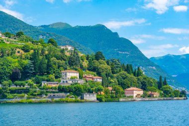 İtalya 'daki Como Gölü' nde Villa Pizzo manzarası