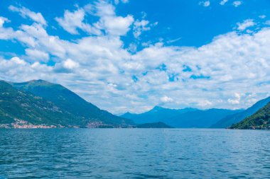 İtalya 'da Como Gölü manzarası