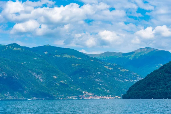 Comomeer Bekeken Vanaf Een Veerboot Italië — Stockfoto